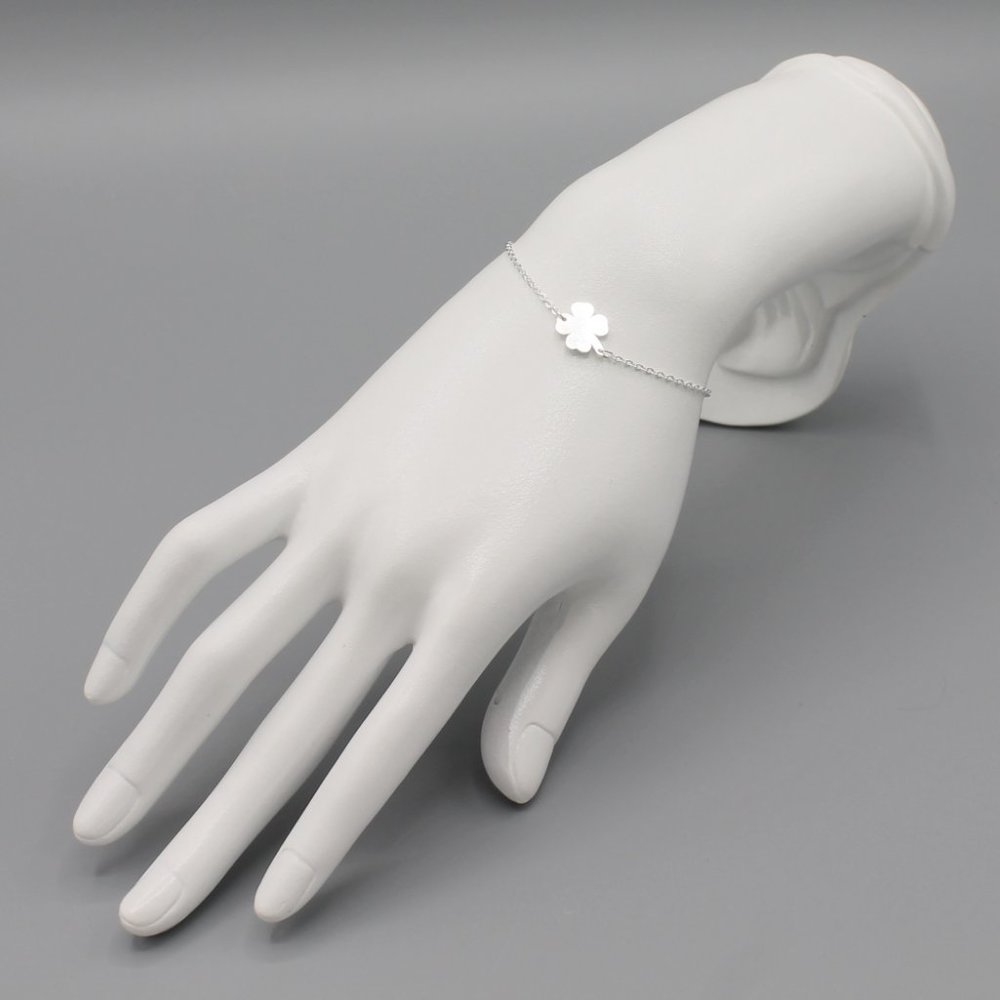 Lucky clover tennis bracelet silver tone - Picture 3 of 6